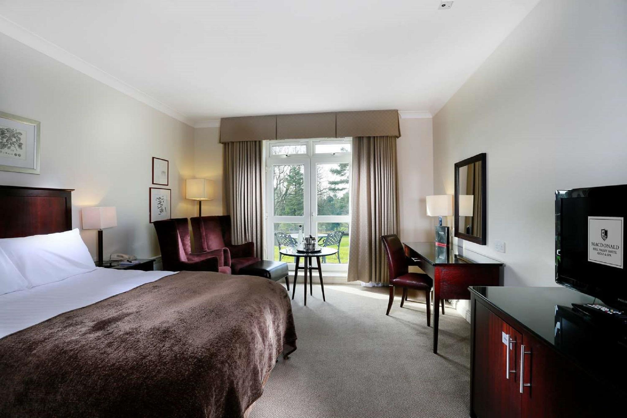 แมคโดนัลด์ ฮิลล์ แวลเลย์ โฮเต็ล กอล์ฟ แอนด์ สปา Hotel วิตเชิร์ช ภายนอก รูปภาพ