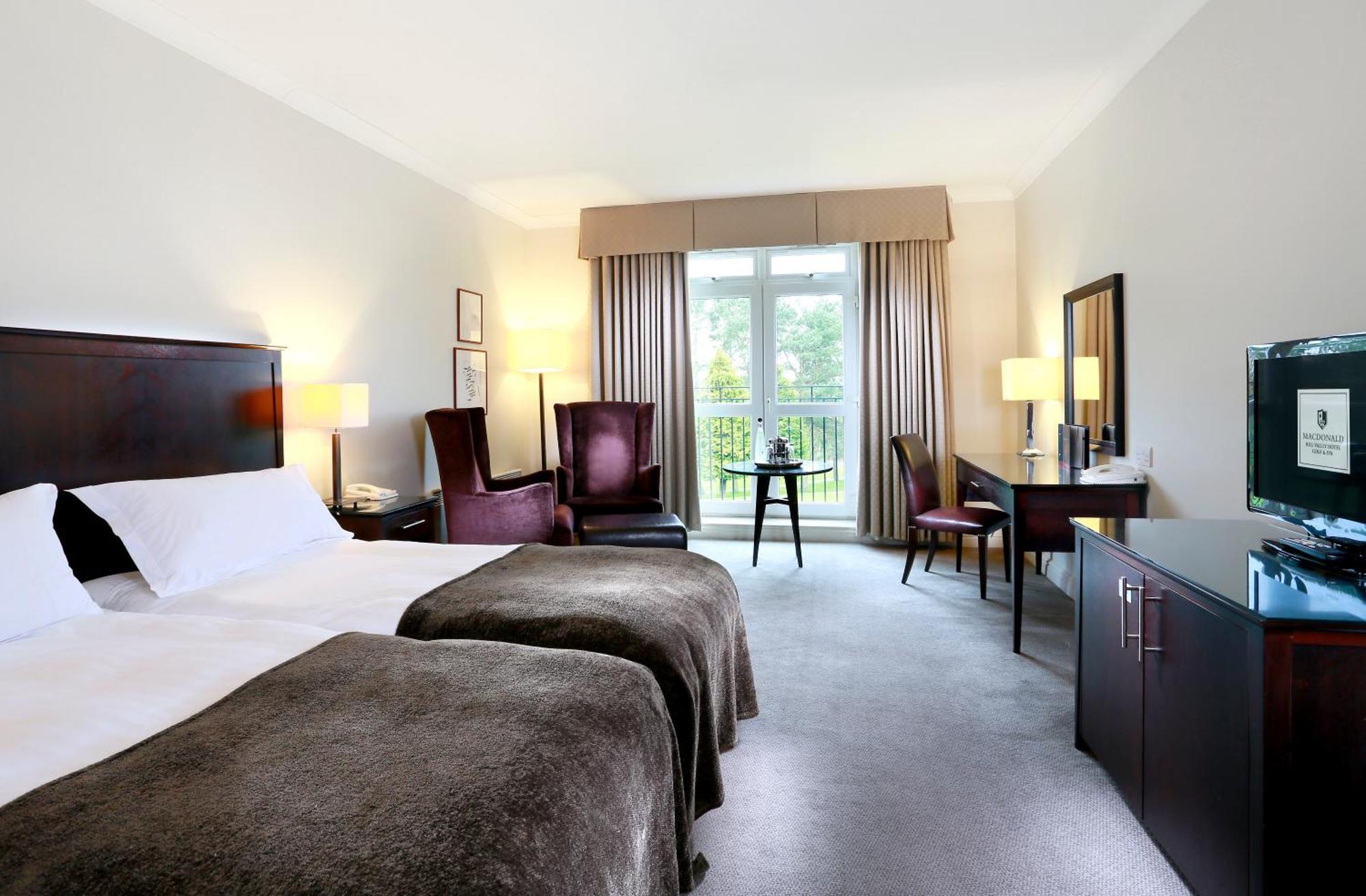 แมคโดนัลด์ ฮิลล์ แวลเลย์ โฮเต็ล กอล์ฟ แอนด์ สปา Hotel วิตเชิร์ช ภายนอก รูปภาพ